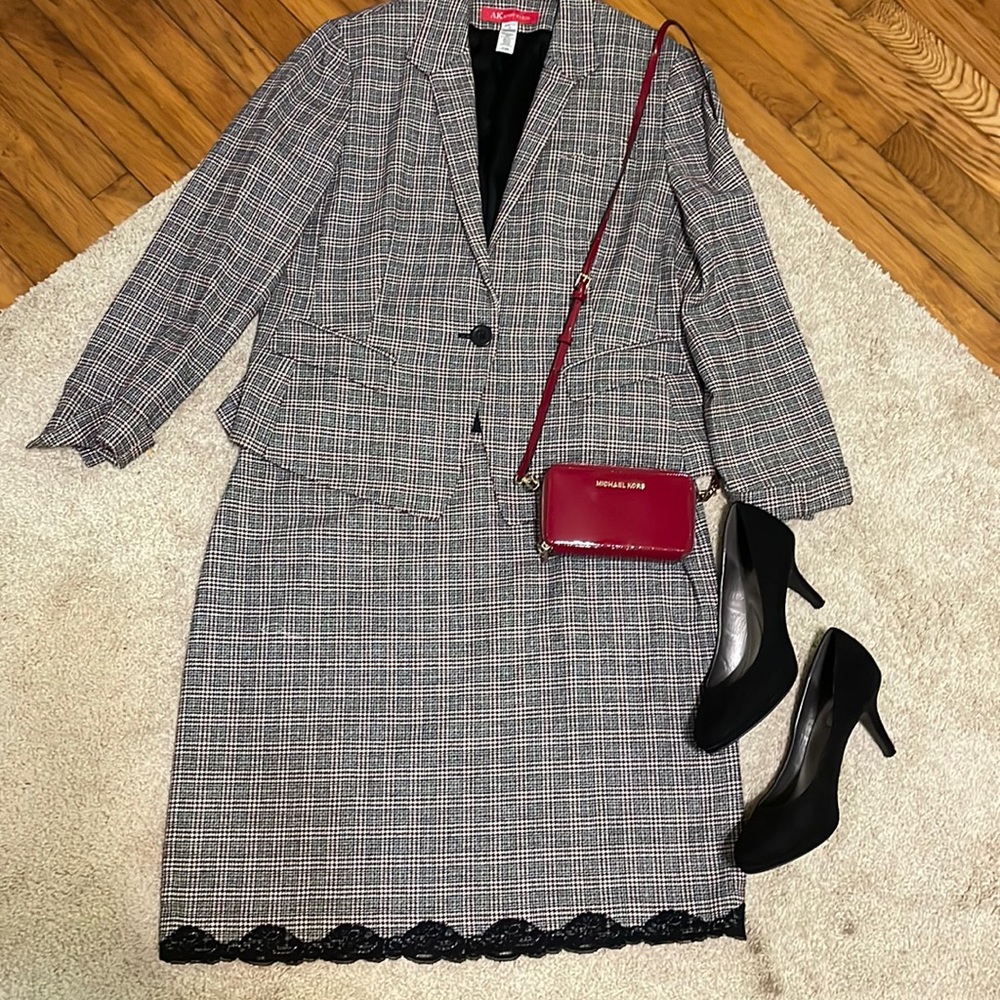 Anne Klein
